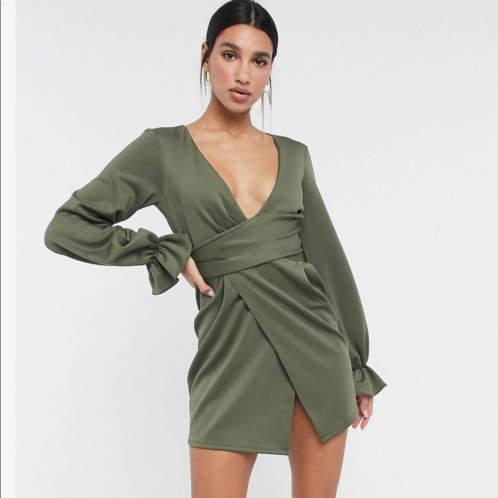 Wrap plunge mini dress with flute sleeves in green